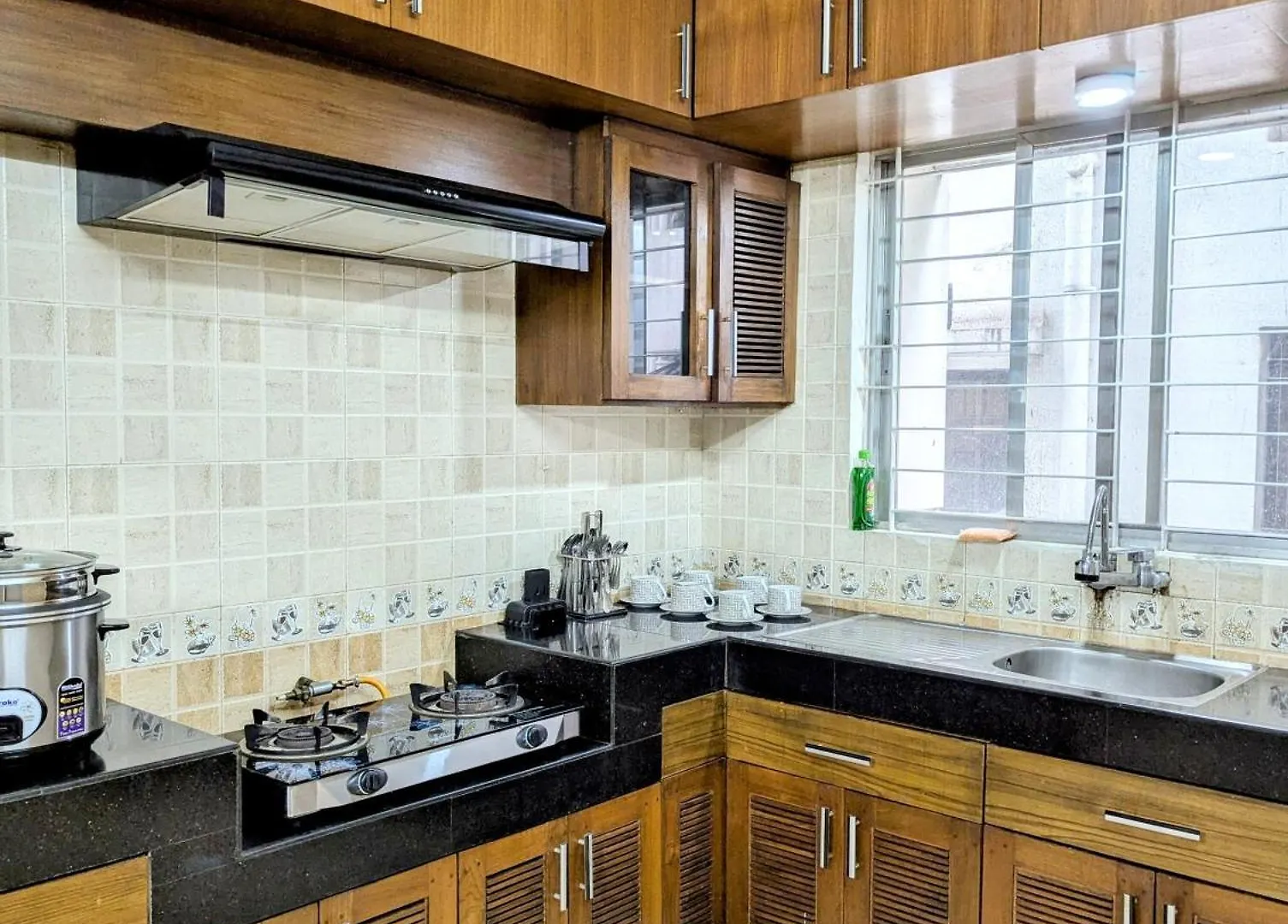 Luxurious Apartment At Banani Dakka