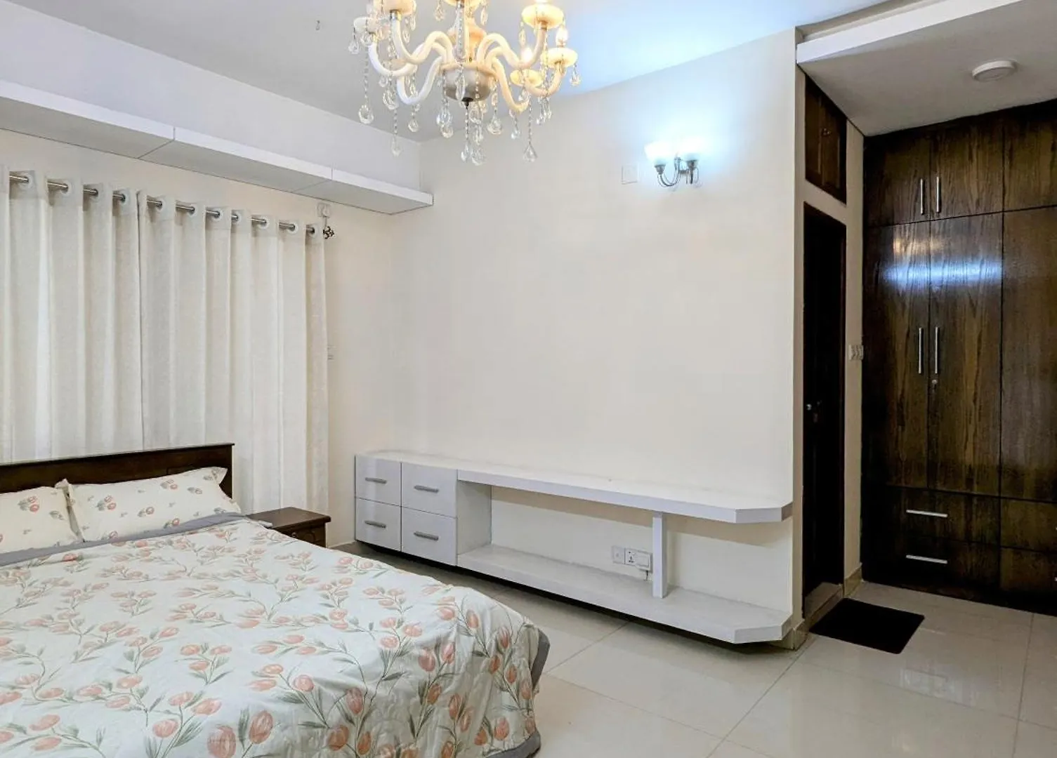 Luxurious Apartment At Banani Dakka 0*,